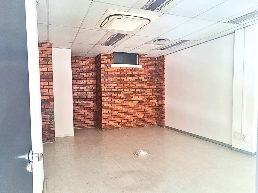 To Let commercial Property for Rent in De Waterkant Western Cape